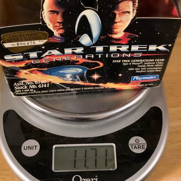 Star Trek Generations Doll - Picture 8 of 8